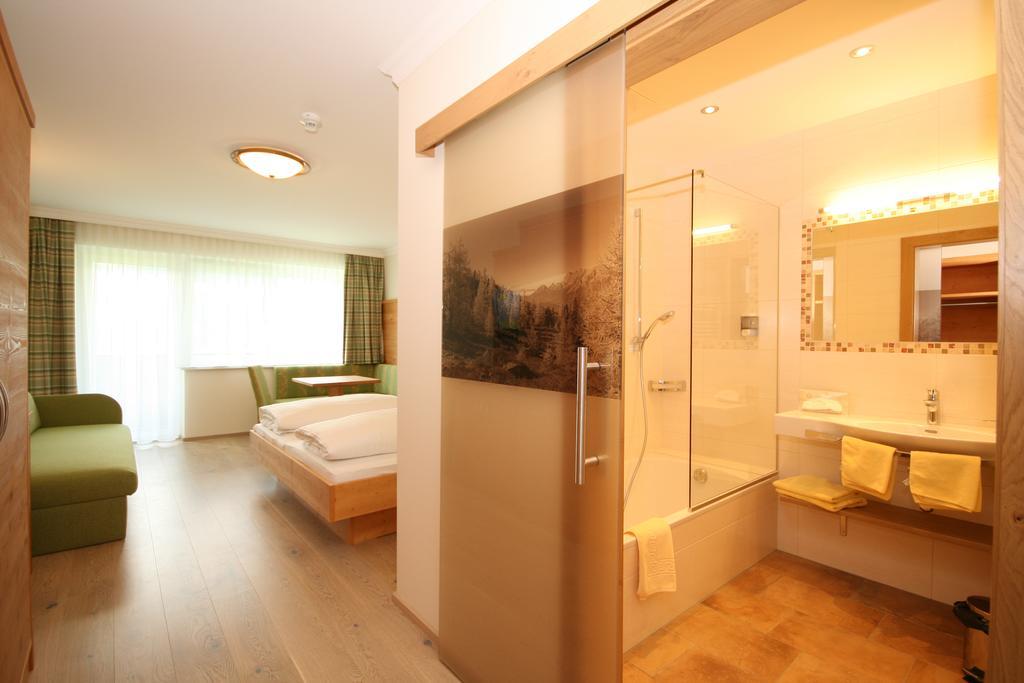 Alpenhotel Neuwirt Schladming Room photo